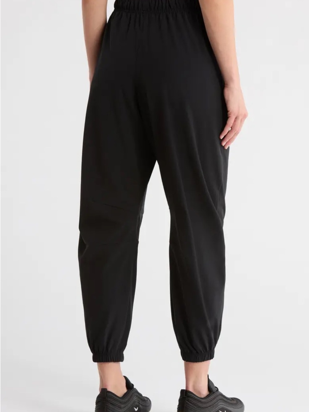 Vuori Black Elastic-Waist Jogger